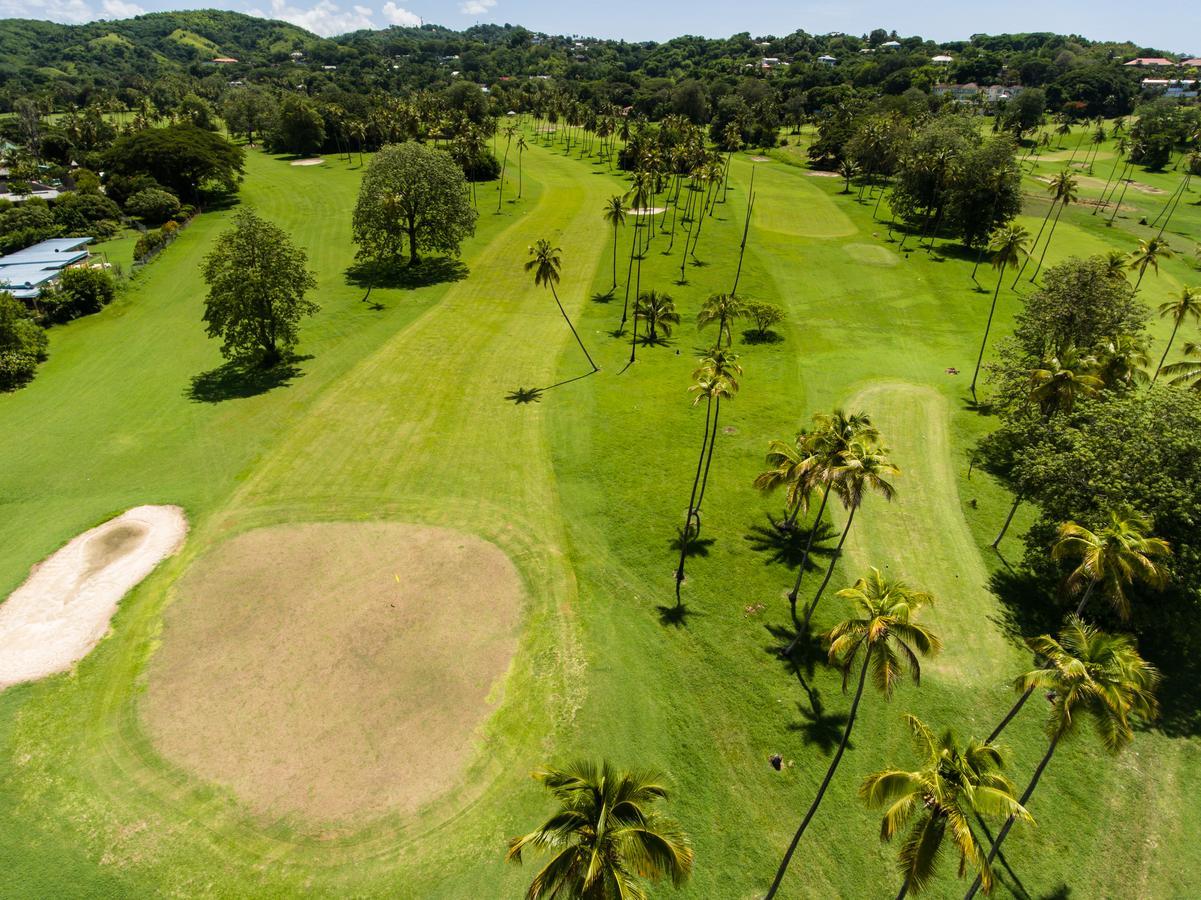 Mount Irvine Bay Resort Black Rock Bagian luar foto