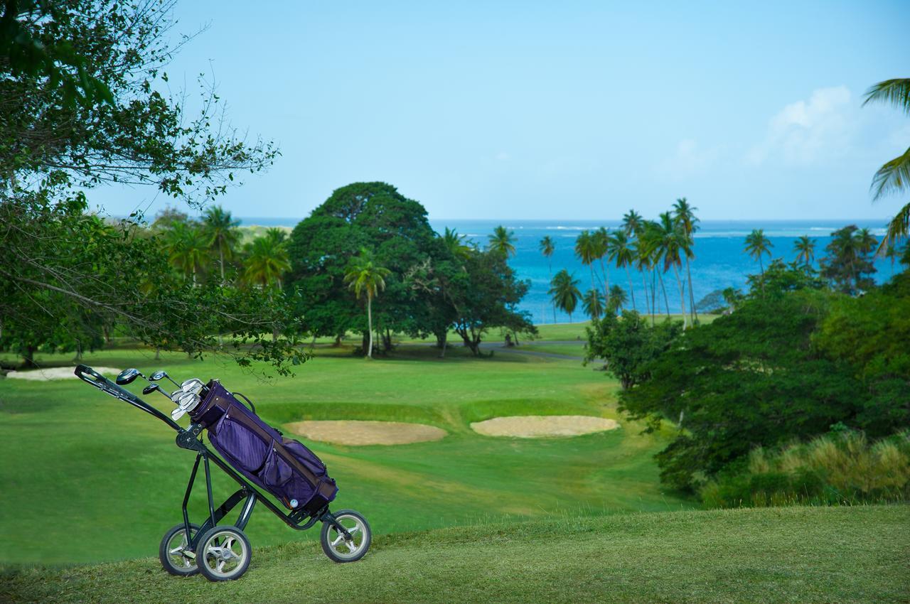 Mount Irvine Bay Resort Black Rock Bagian luar foto