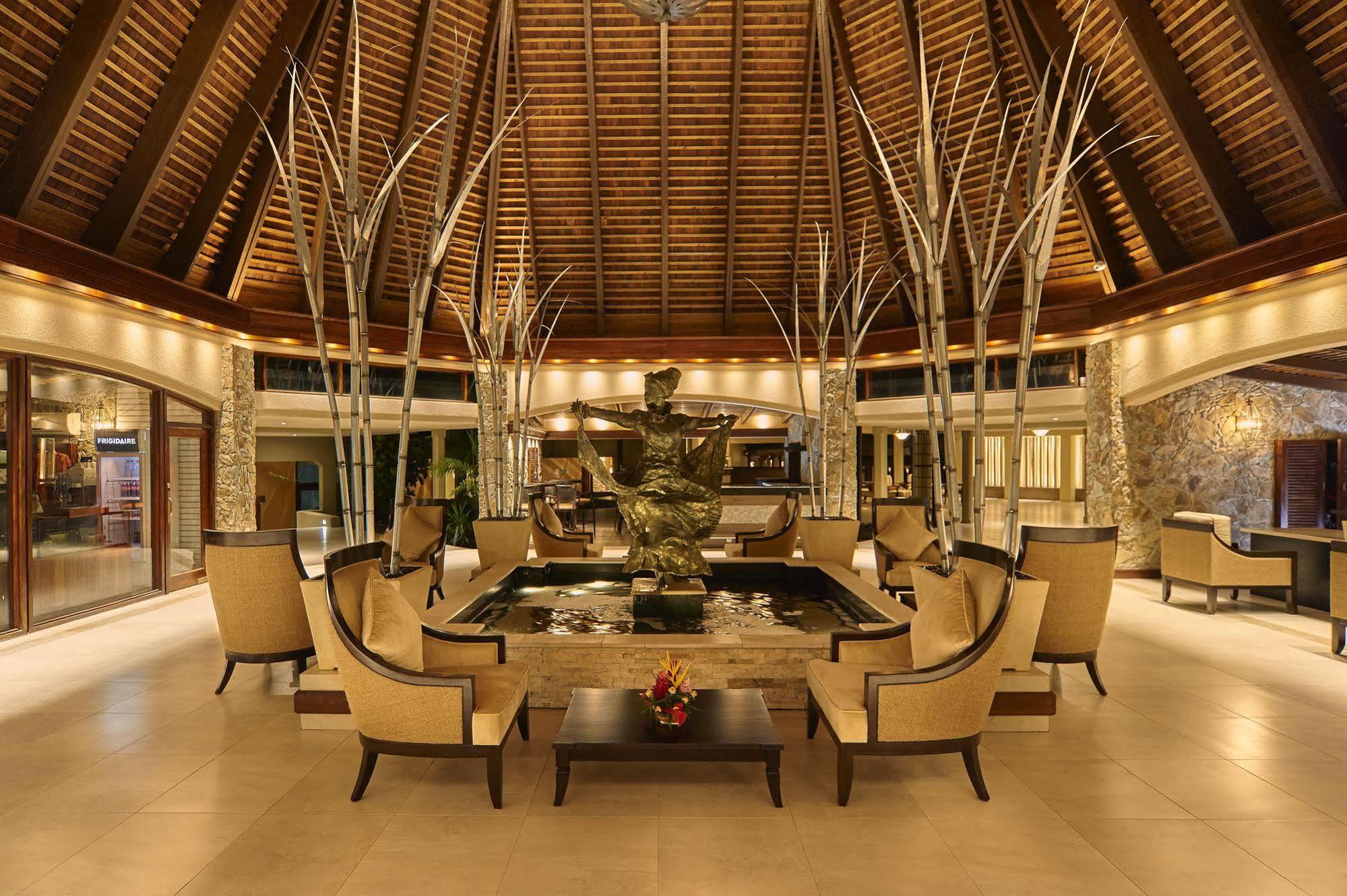 Mount Irvine Bay Resort Black Rock Bagian luar foto